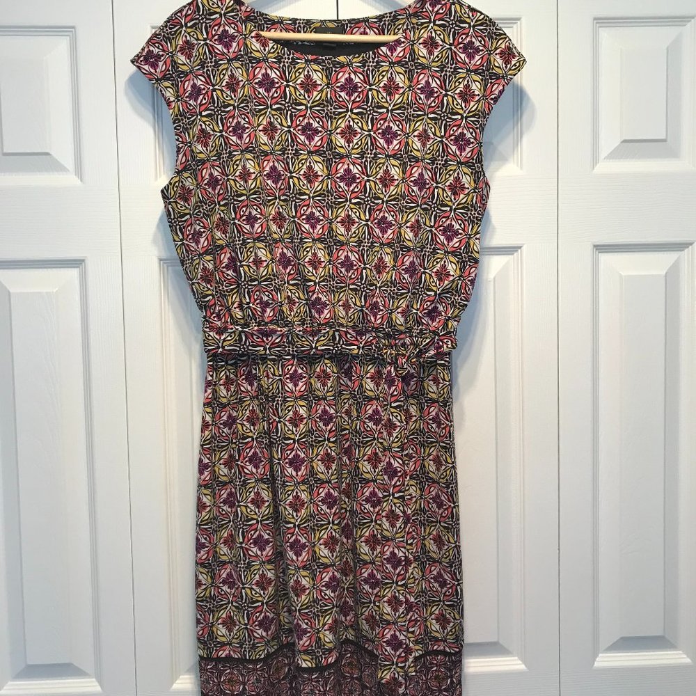 Dress with belt